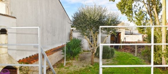 2 chambres Maison à Ardillières, France No. 113966 3