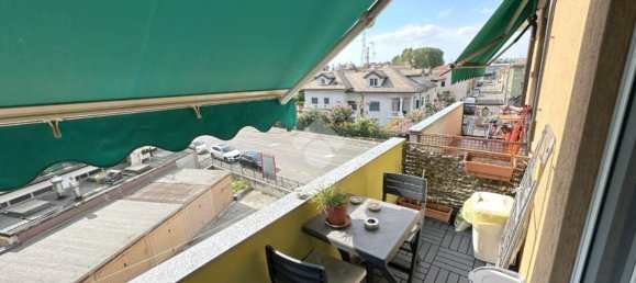 3-salle Appartement à Paullo, Italy No. 263954 3