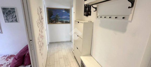 3-salle Appartement à Paullo, Italy No. 263954 5