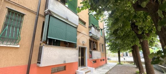 3-salle Appartement à Paullo, Italy No. 263954 10