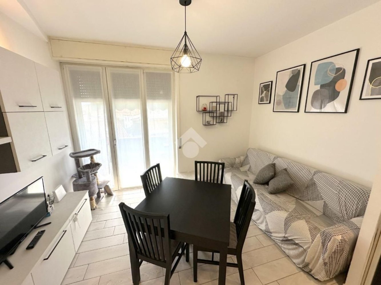 3-salle Appartement à Paullo, Italy No. 263954