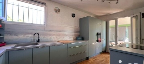 3 bedrooms House in Occitanie, France No. 296831 13