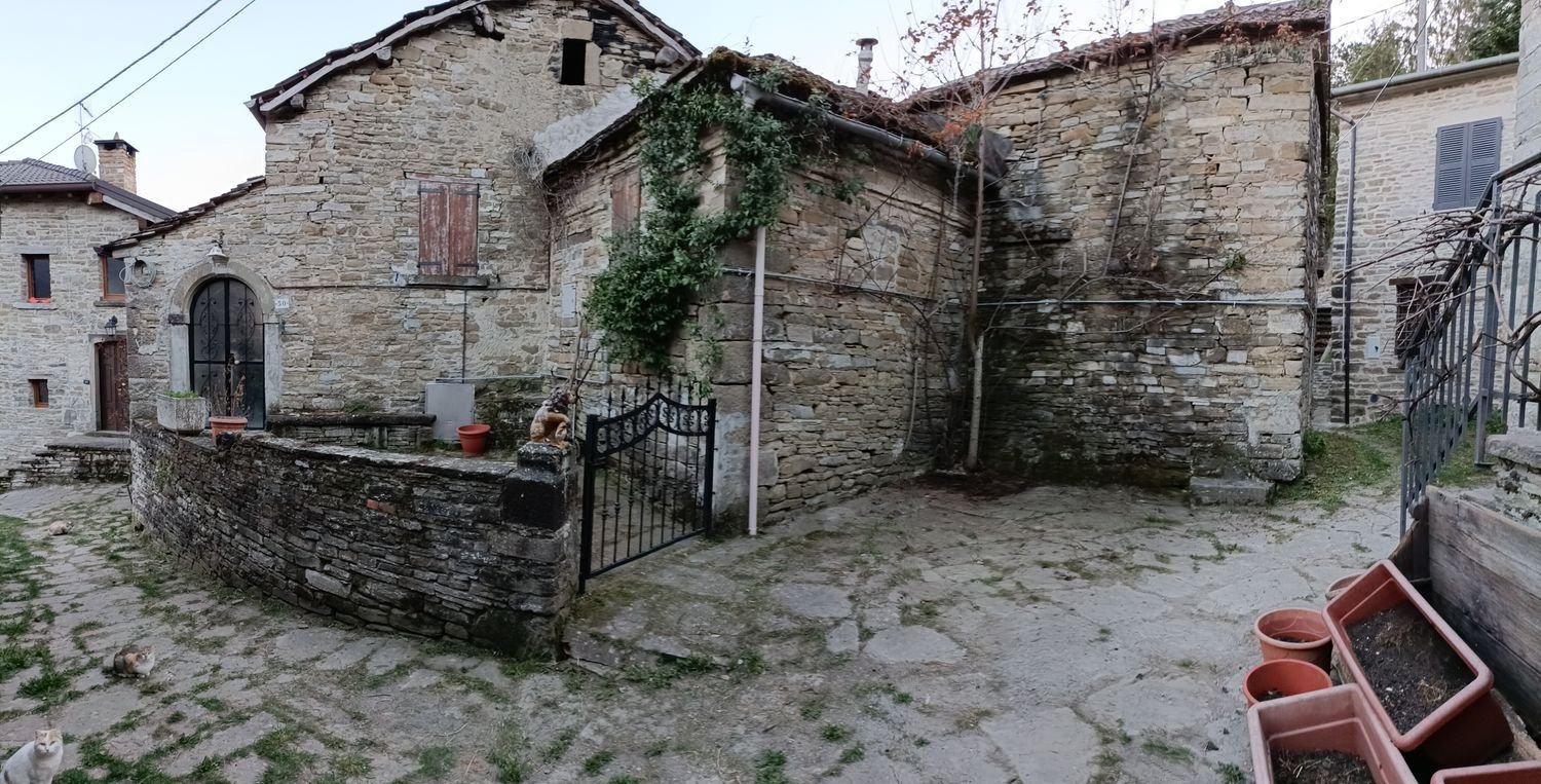 6-Zimmer Haus in Borgo Val di Taro, Italy, Nr. 256803