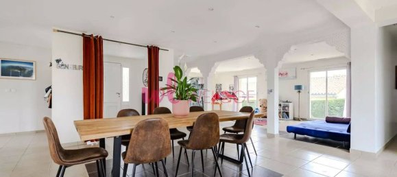 4 bedrooms Villa in Sainte-Eulalie, France No. 104642 2