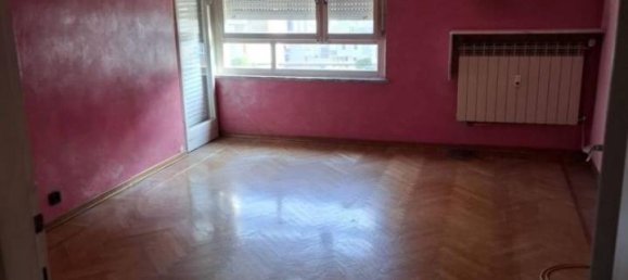 Квартира с 4 комнатами в Турин, Италия № 37735 19