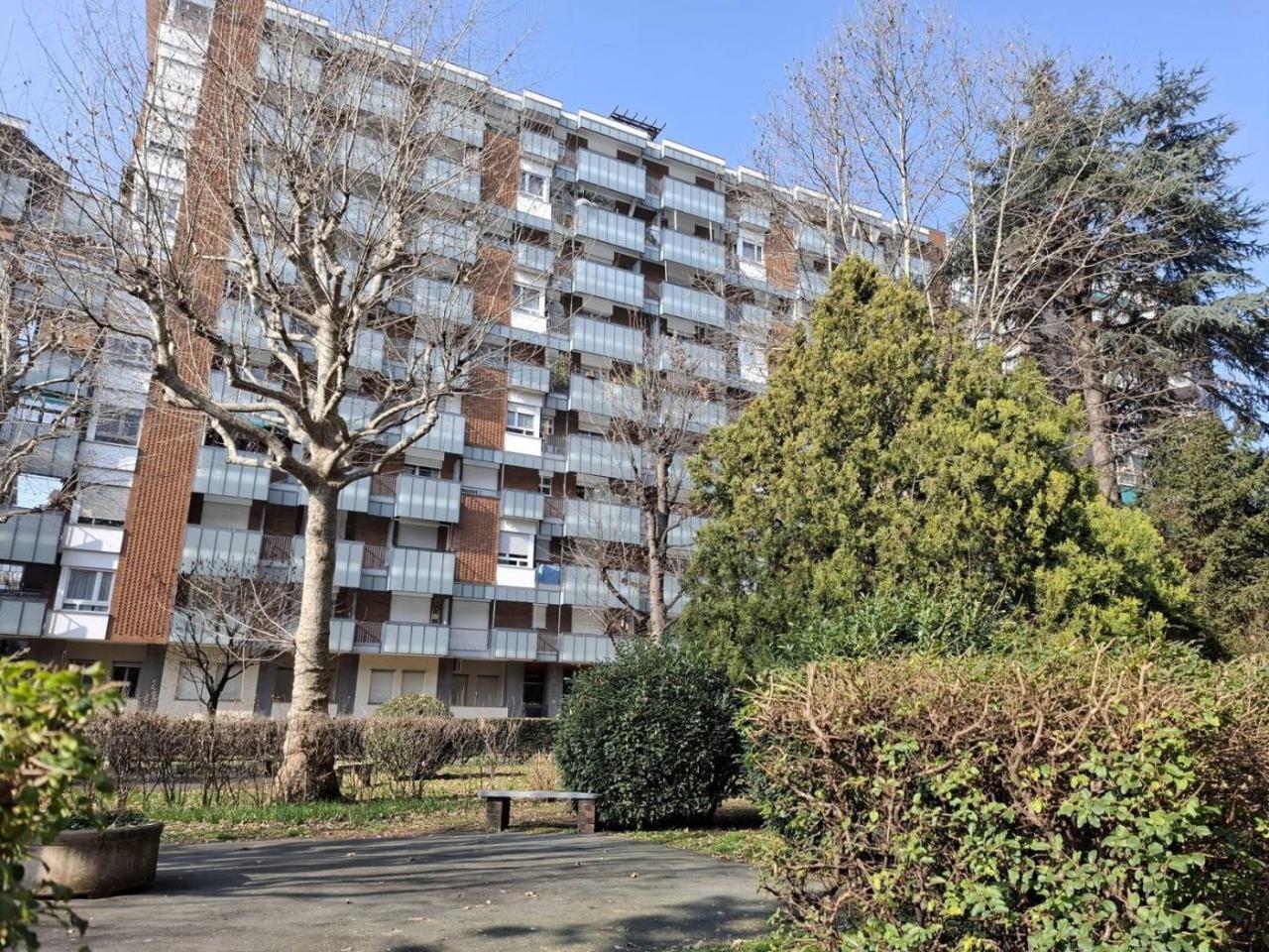 Квартира с 4 комнатами в Турин, Италия № 37735