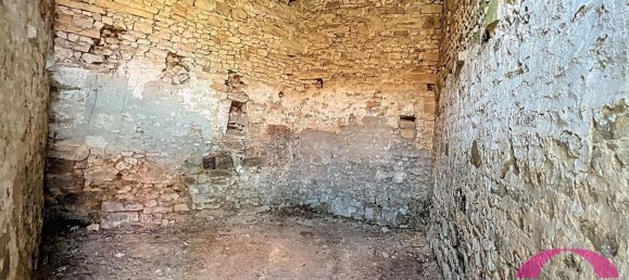 3 bedrooms House in Ballancourt-sur-Essonne, France No. 180909 3