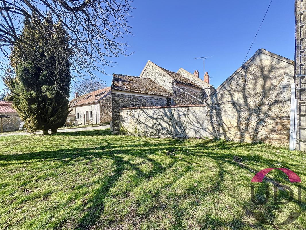 3 bedrooms House in Ballancourt-sur-Essonne, France No. 180909