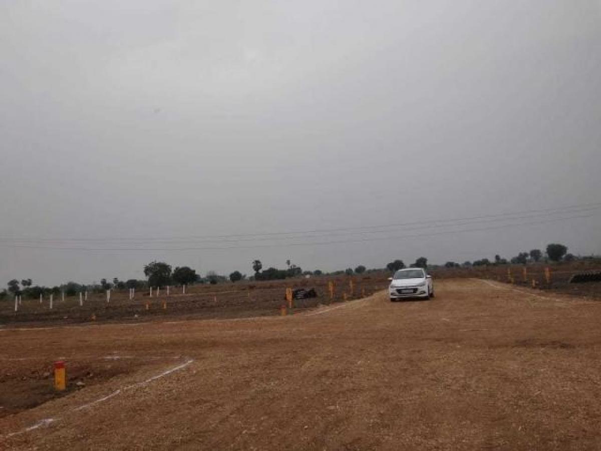 Grundstück in Guntur, India, Nr. 32910