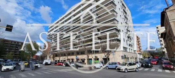 Apartamento de 3 divisões em Rome, Italy N.º 28424 20