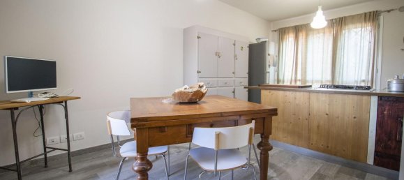 5 rooms Villa in Quarrata, Italy No. 129318 9