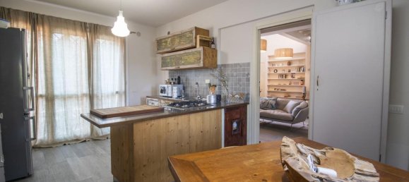 5 rooms Villa in Quarrata, Italy No. 129318 8