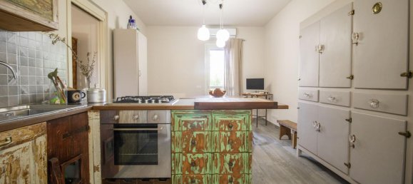 5 rooms Villa in Quarrata, Italy No. 129318 3