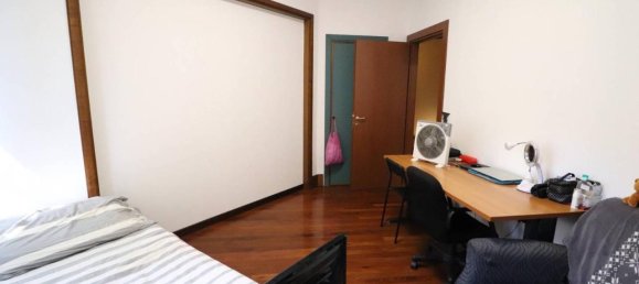 6 rooms Apartment in Rome, Italy No. 147293 25