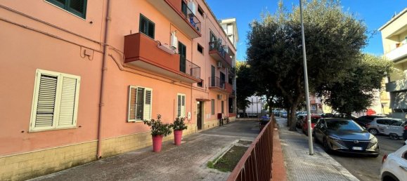 Apartamento de 2 dormitorios en Lecce, Italy No. 323638 3