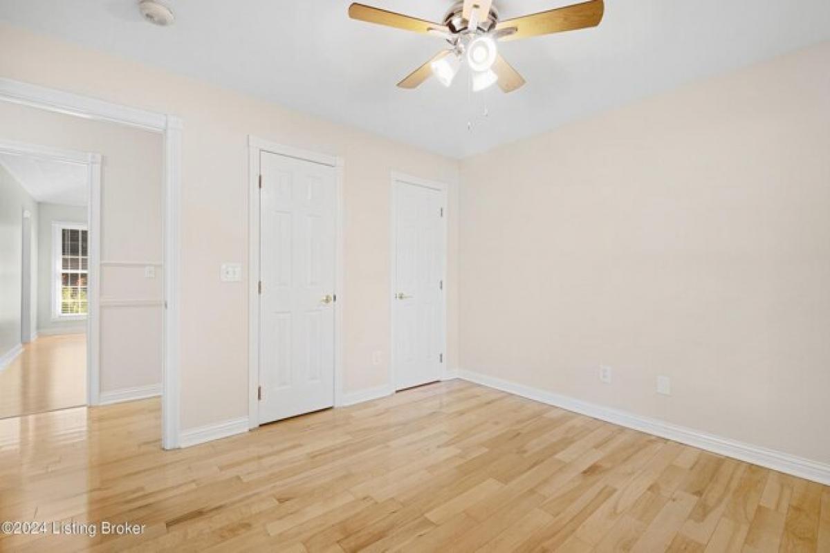 3 bedrooms House in Shepherdsville, USA No. 404611