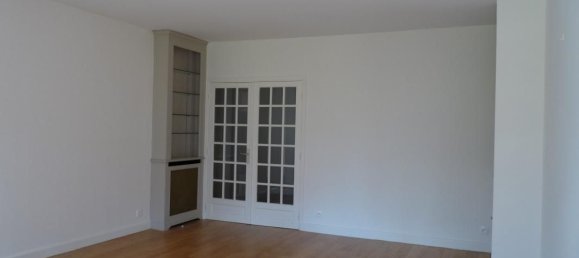 Квартира с 4 спальнями в Лувесьен, Франция № 169221 4