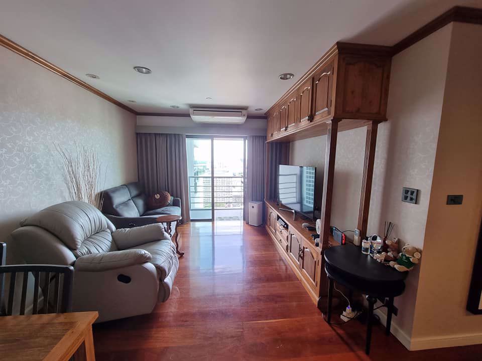 Кондоминиум  с 2 спальнями в Сатхон, Таиланд № 4789