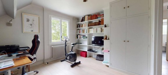 5 bedrooms House in Sainte-Genevieve-des-Bois, France No. 322128 11