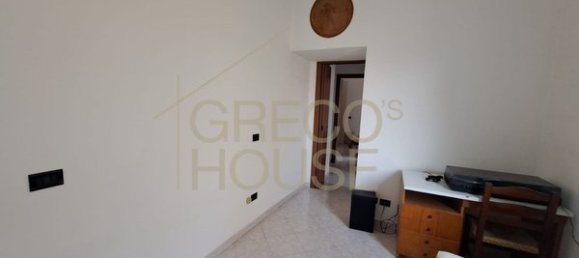 Квартира с 3 комнатами в Горла Маджоре, Италия № 181214 7