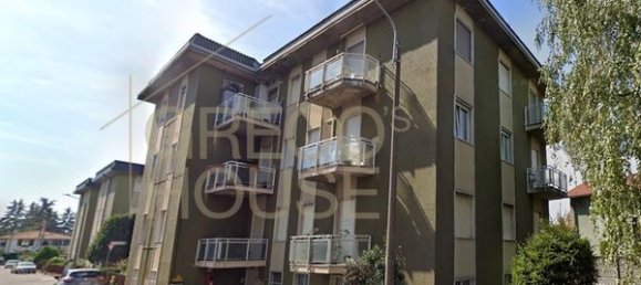 Квартира с 3 комнатами в Горла Маджоре, Италия № 181214 4