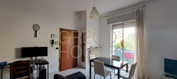 Квартира с 3 комнатами в Горла Маджоре, Италия № 181214 16