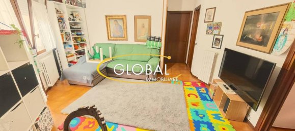 Apartamento de 3 divisões em Ancona, Italy N.º 26048 11