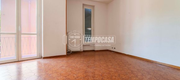 3-salle Duplex à Appiano Gentile, Italy No. 269377 2