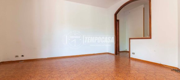 3-salle Duplex à Appiano Gentile, Italy No. 269377 4