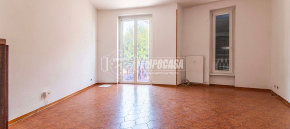 3-salle Duplex à Appiano Gentile, Italy No. 269377 3