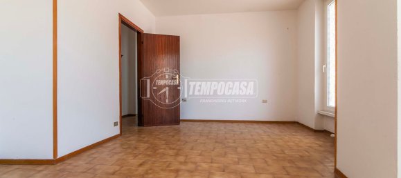 3-salle Duplex à Appiano Gentile, Italy No. 269377 13