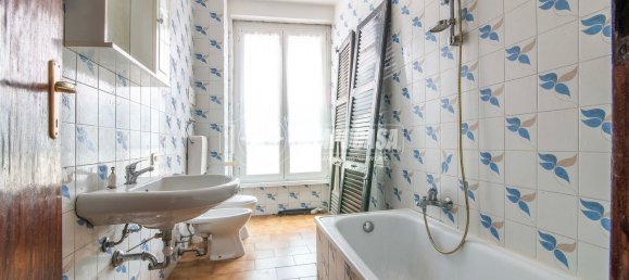 3-salle Duplex à Appiano Gentile, Italy No. 269377 16