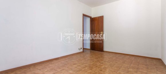 3-salle Duplex à Appiano Gentile, Italy No. 269377 19