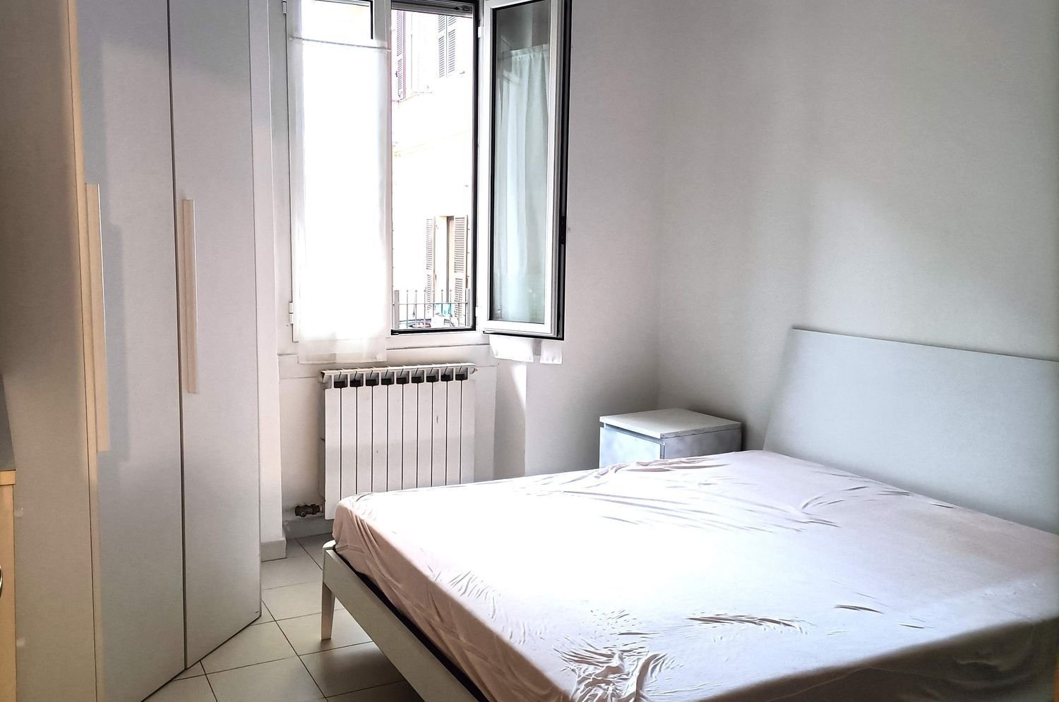 Apartamento de 2 habitaciónes en Albissola Marina, Italy No. 181107