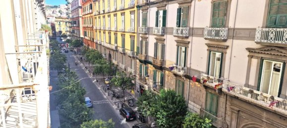 5 rooms Apartment in Naples, Italy No. 297807 11