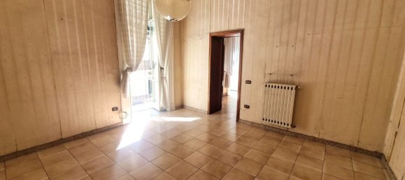 5 rooms Apartment in Naples, Italy No. 297807 8