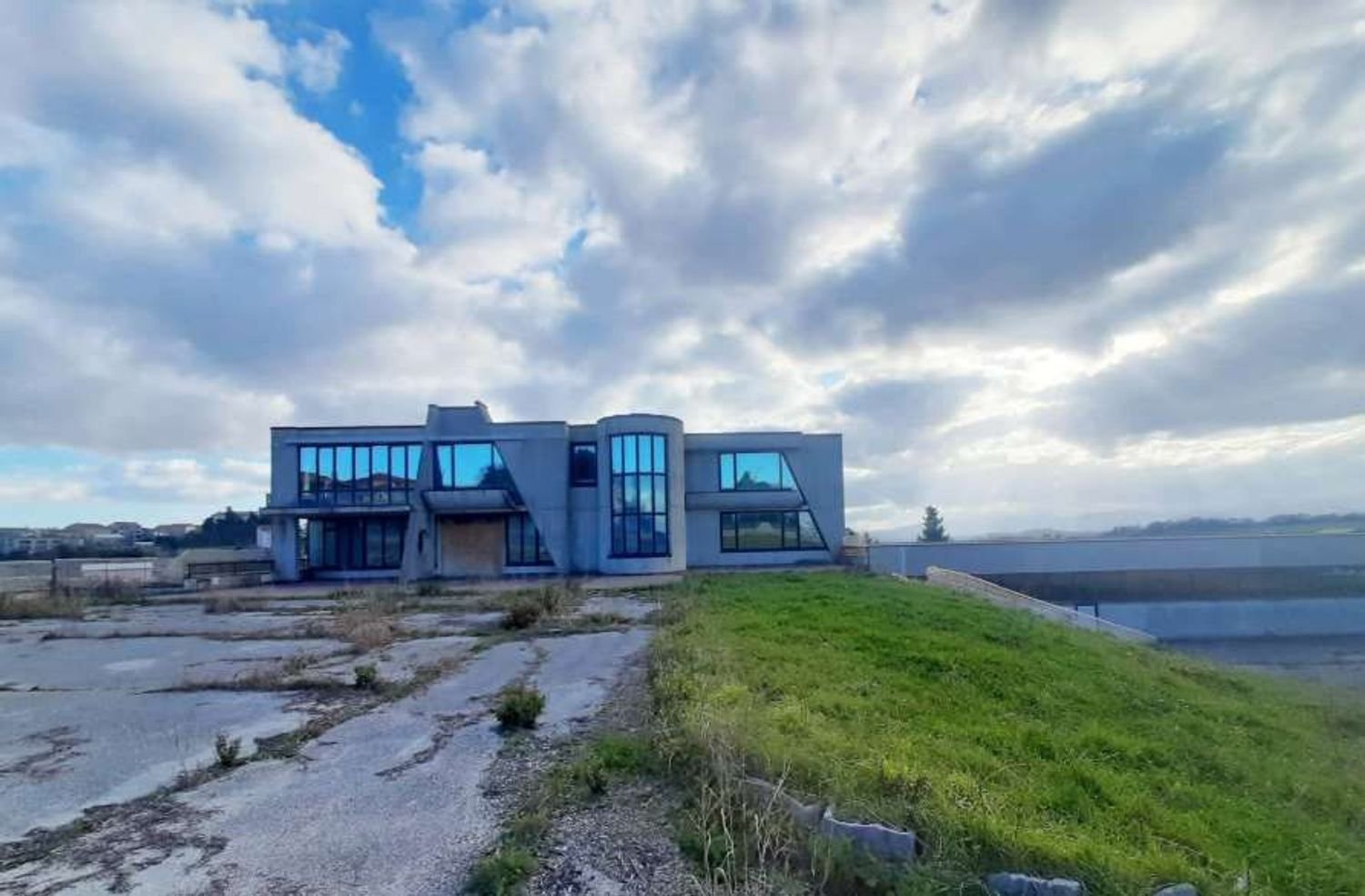 Lagerhaus in Santa Maria Nuova, Italy 3209m², Nr. 94763