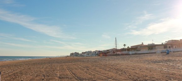 61m² Commercial property in Guardamar del Segura, Spain No. 56321 5