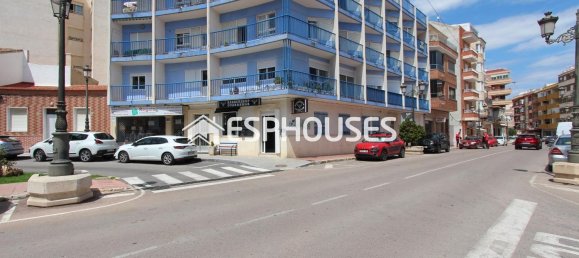 61m² Commercial property in Guardamar del Segura, Spain No. 56321 19