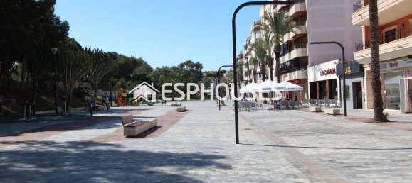 61m² Commercial property in Guardamar del Segura, Spain No. 56321 13