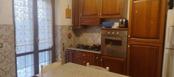 4 bedrooms Apartment in Rome, Italy No. 11808 4