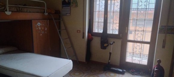 4 bedrooms Apartment in Rome, Italy No. 11808 2