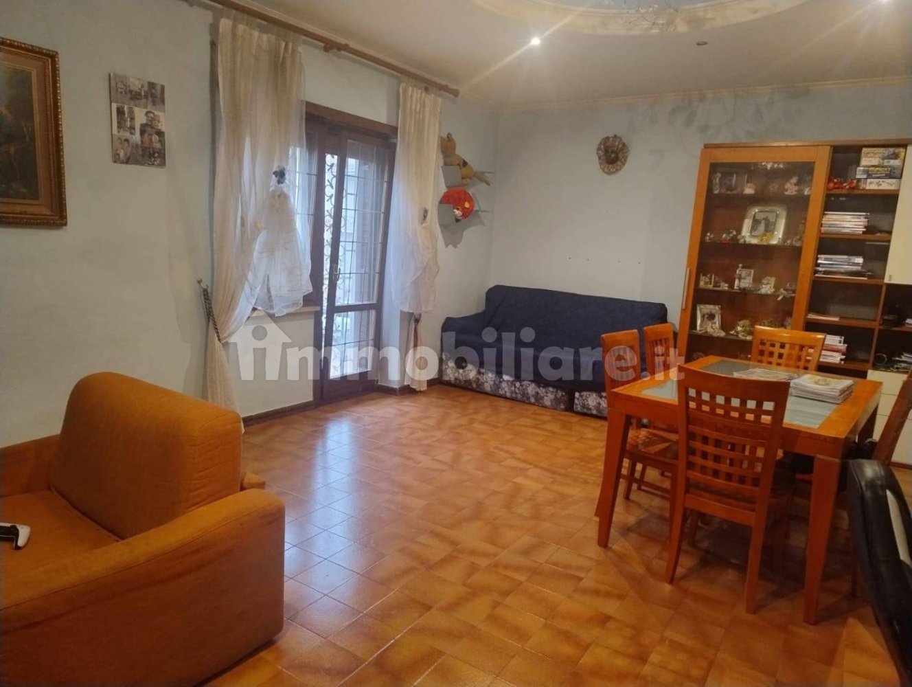 4 bedrooms Apartment in Rome, Italy No. 11808