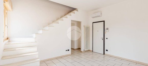 2 bedrooms Apartment in Sona, Italy No. 301818 3