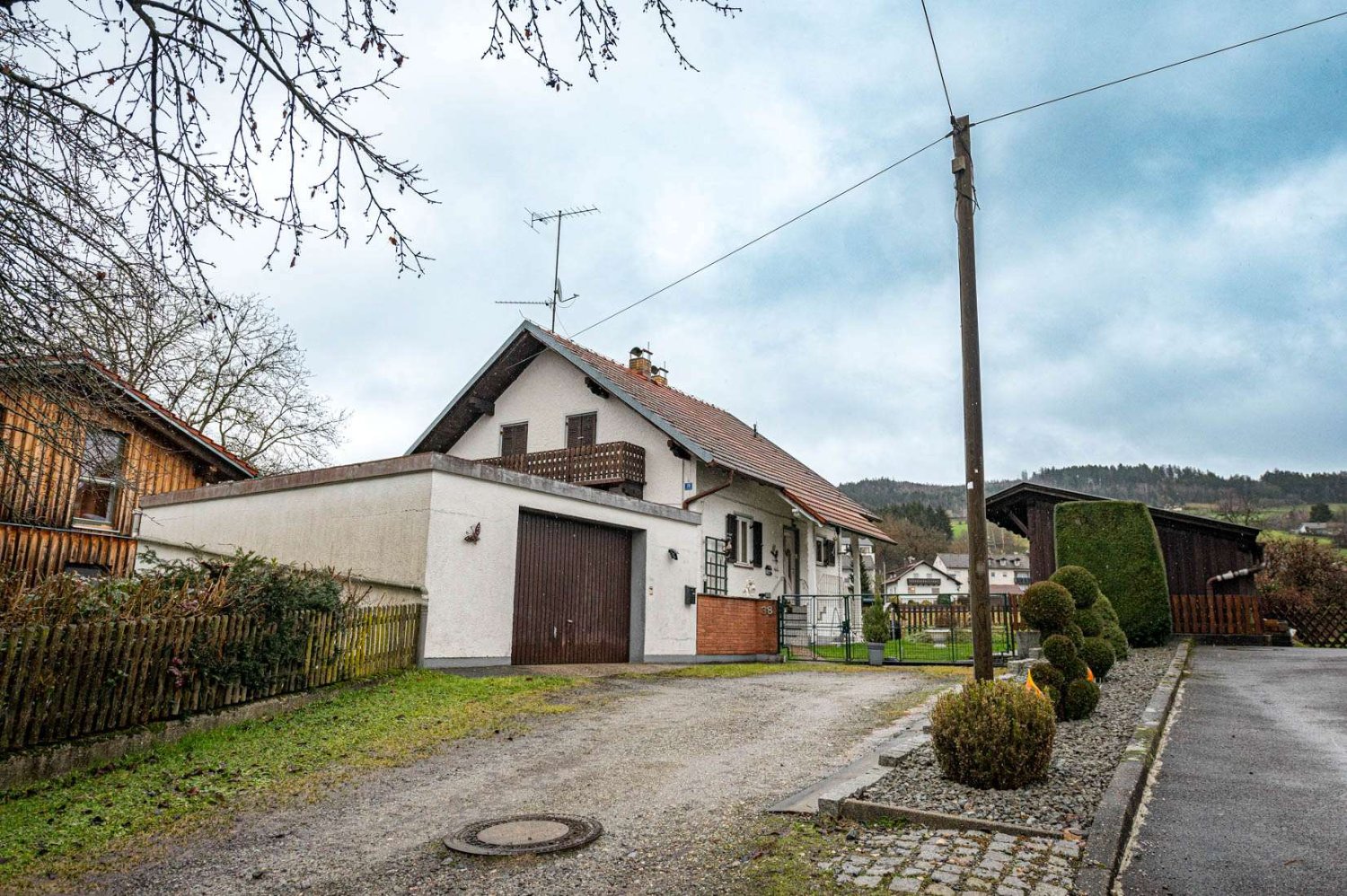 5 bedrooms House in Straubing-Bogen, Germany No. 243485