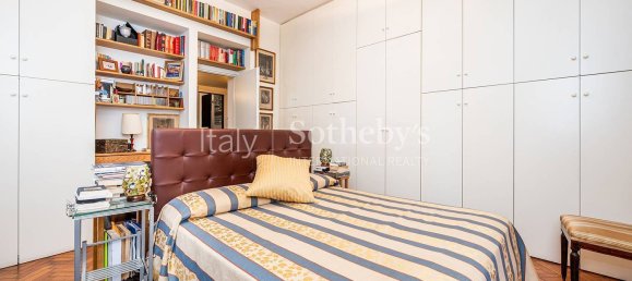 5 bedrooms Apartment in Rome, Italy No. 310807 14
