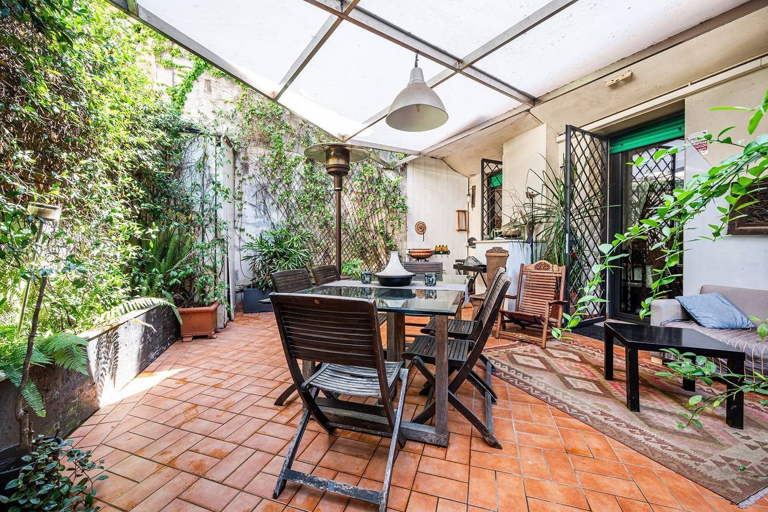 5 bedrooms Apartment in Rome, Italy No. 310807