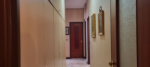 3 Schlafzimmer Wohnung in Cinisello Balsamo, Italy, Nr. 373149 7