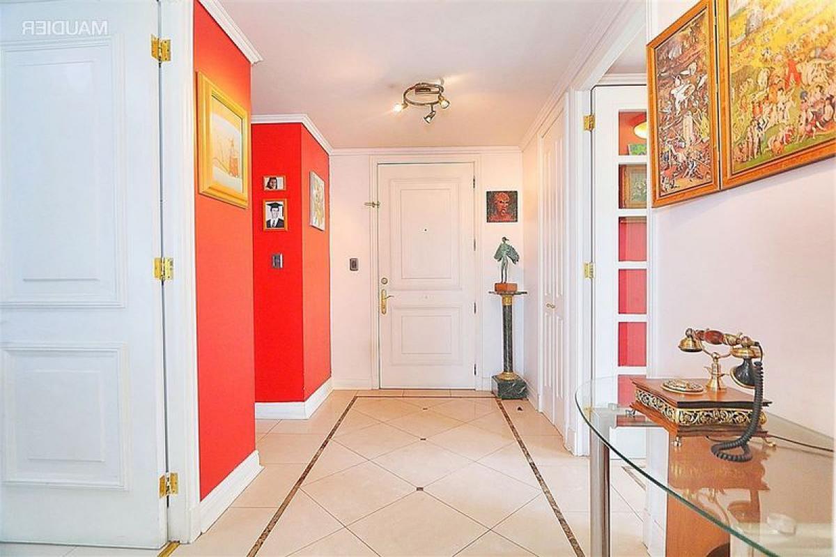 3 bedrooms Apartment in Santiago, Chile No. 1968