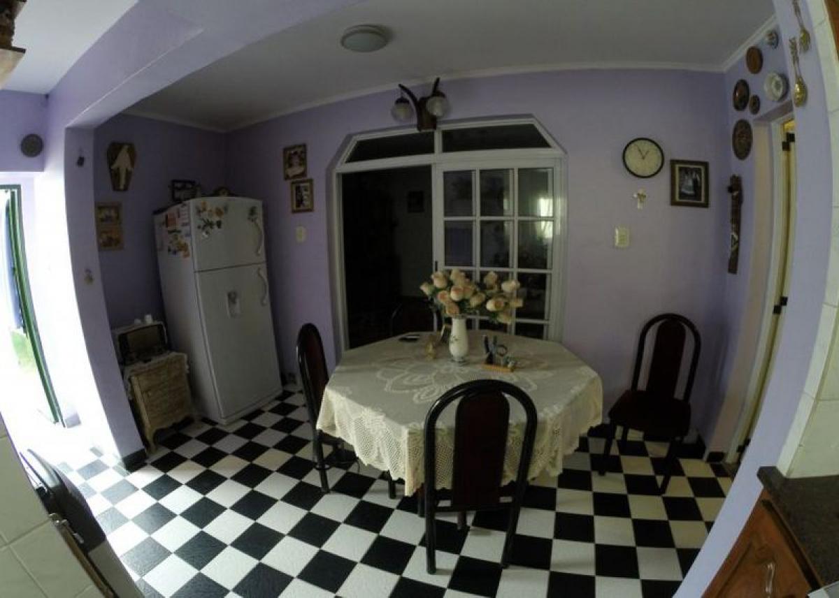 Studio in Moron, Argentina No. 19564